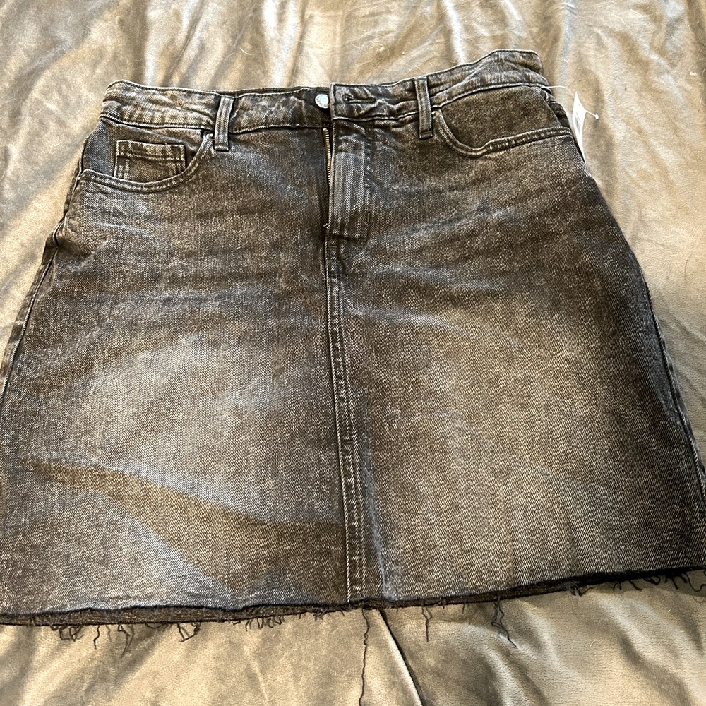 Black Demin Skirt NWT✨